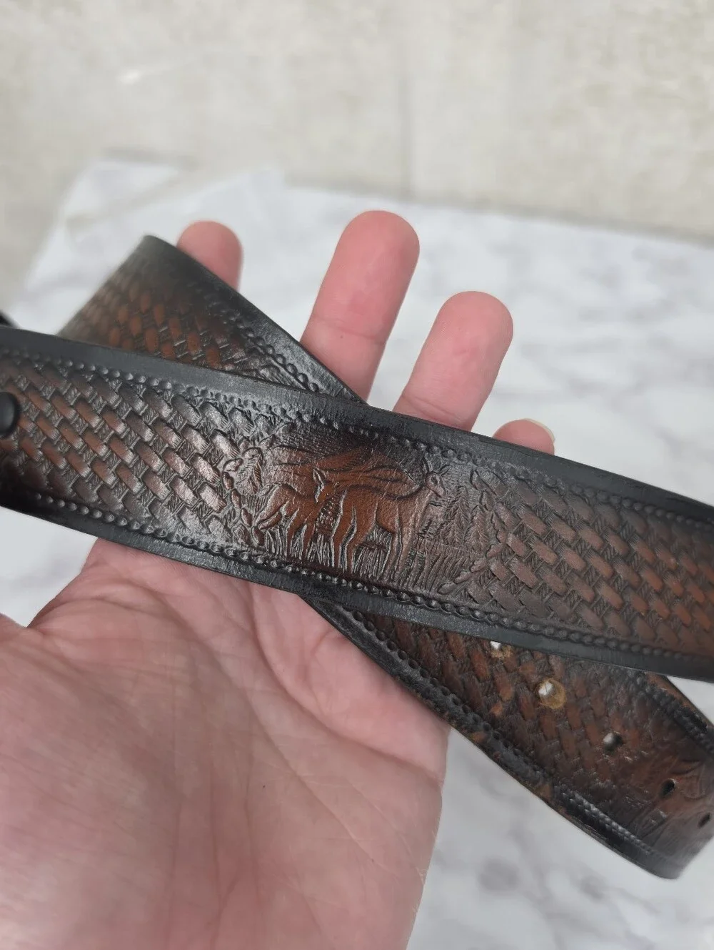 Vintage Deer Embossed Leather Men’s Belt - Brown Black